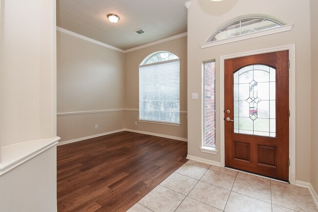 Building Photo - 15007 Grape Orchard Ct