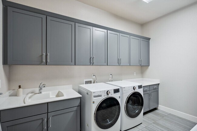 Building Photo - STUNNING AND MODERN Masterpiece!