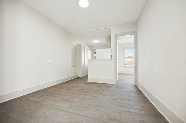 Building Photo - 1632 Hawthorne St