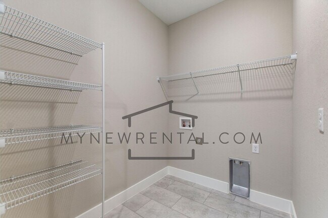 Building Photo - ONE MONTH FREE RENT! Modern, energy effici...