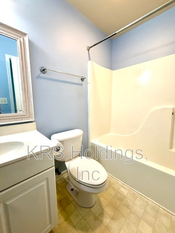Building Photo - 1023 Carrington Pl