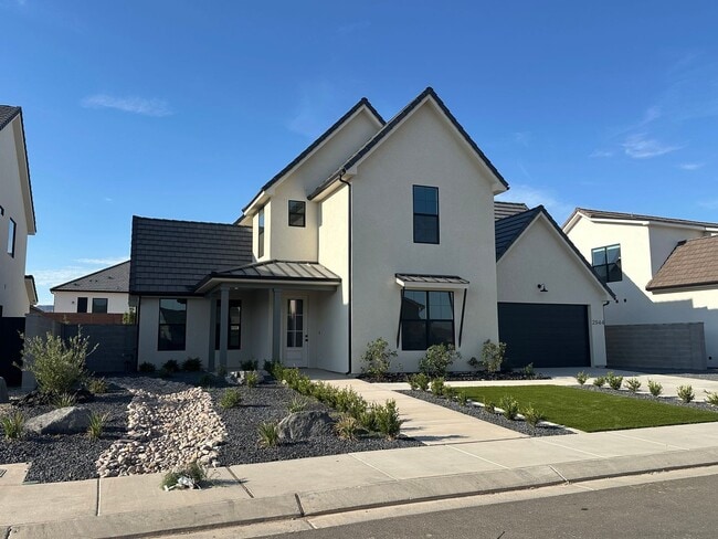 Building Photo - Desert Horizon!! BEAUTIFUL BRAND NEW 4 bed...