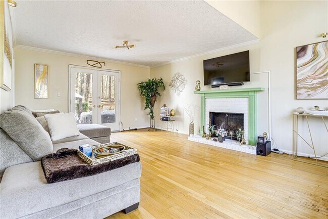 Building Photo - 3595 Chastain Ct