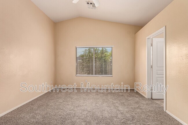 Building Photo - 33782 N Mercedes Dr