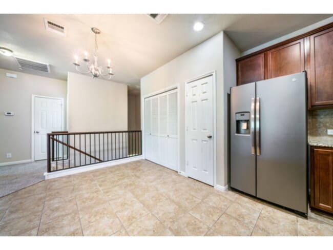 Building Photo - 1310 W Parmer Ln