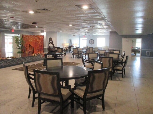 Building Photo - 154 Lake Meryl Dr