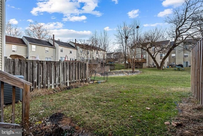Building Photo - 10322 Castlehedge Terrace