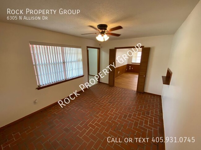 Building Photo - Lovely Brick Home in NW OKC near Lake Hefner