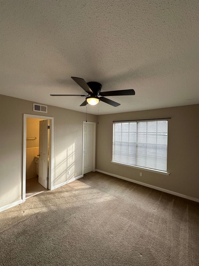 Building Photo - 443 N Highland St