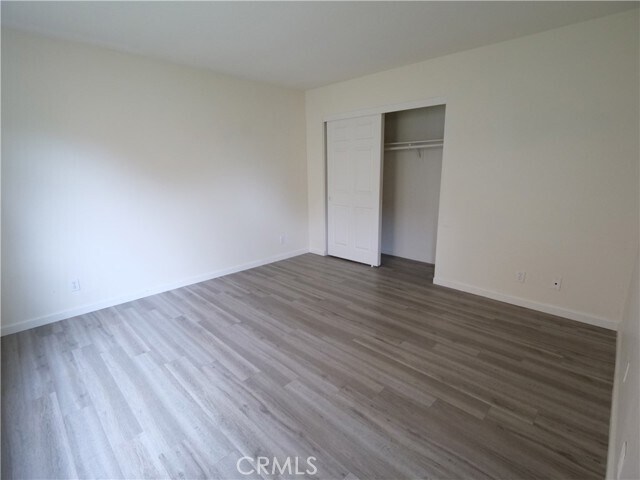 Building Photo - 25051 Amberwood