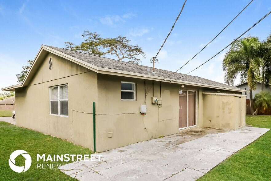 Building Photo - 6648 Osborne Dr