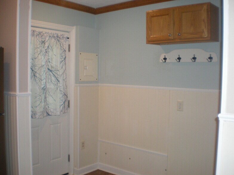Building Photo - 118 Robinwood Blvd