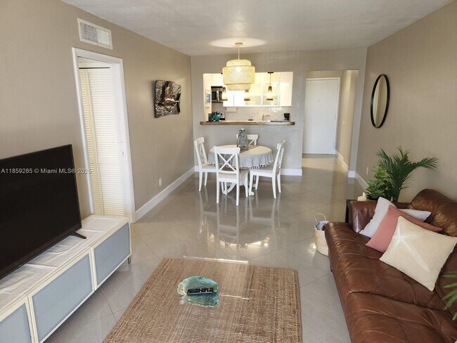 Building Photo - 88500 Overseas Hwy