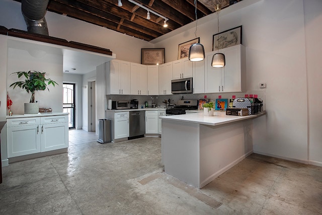 Building Photo - 2021 S Throop St