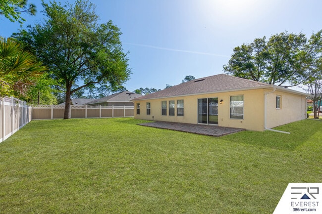 Building Photo - 9 Waywood Pl