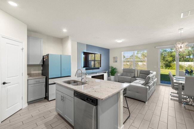 Building Photo - 1653 Lindley St