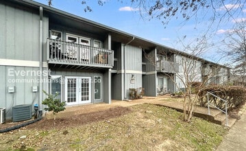 Building Photo - 21 Vaughns Gap Rd