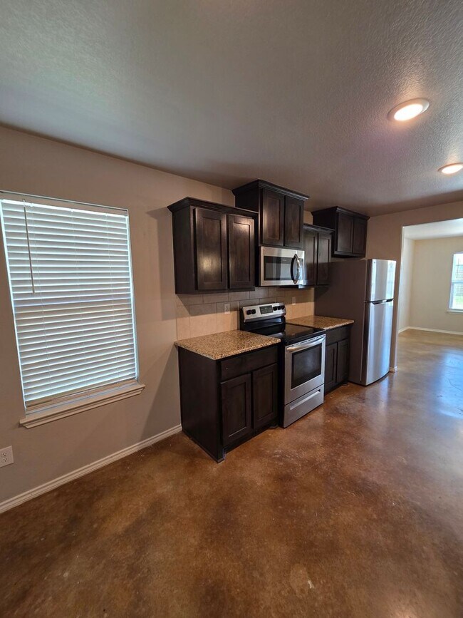 Building Photo - 3103 Goblin Dr