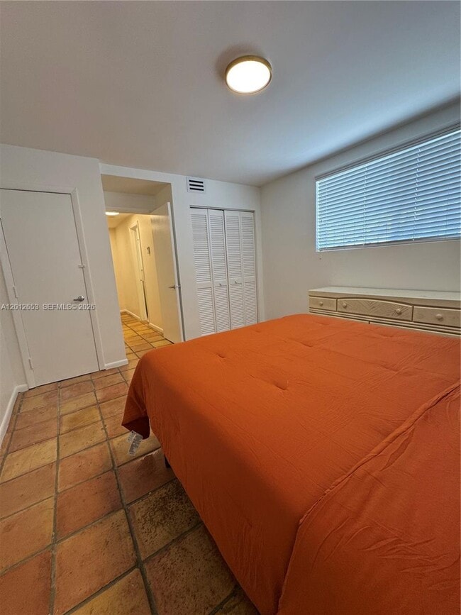 Building Photo - 1460 Ocean Dr