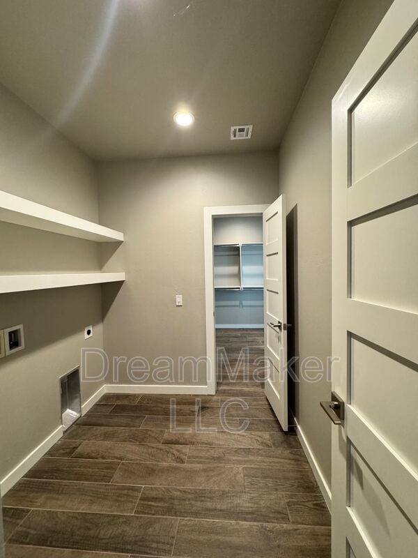 Building Photo - 5328 Red Maple Ave