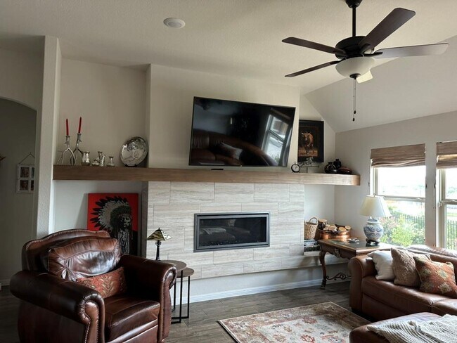 Building Photo - 22208 Coyote Cave Trl