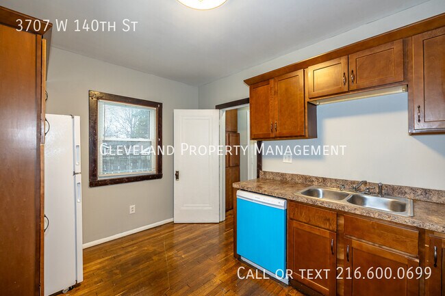 Building Photo - 3707 W 140th St