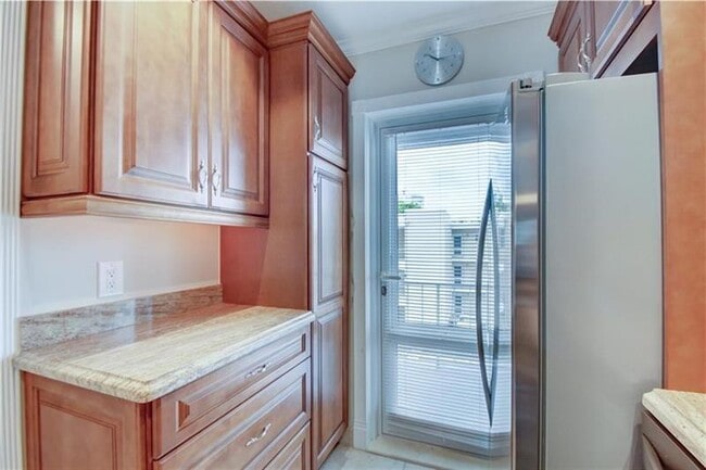 Building Photo - 1461 S Ocean Blvd