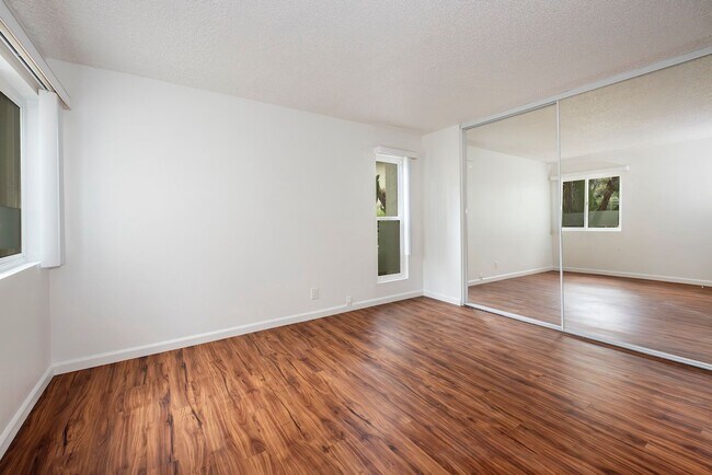 Building Photo - Charming Condo for Rent in Goleta!