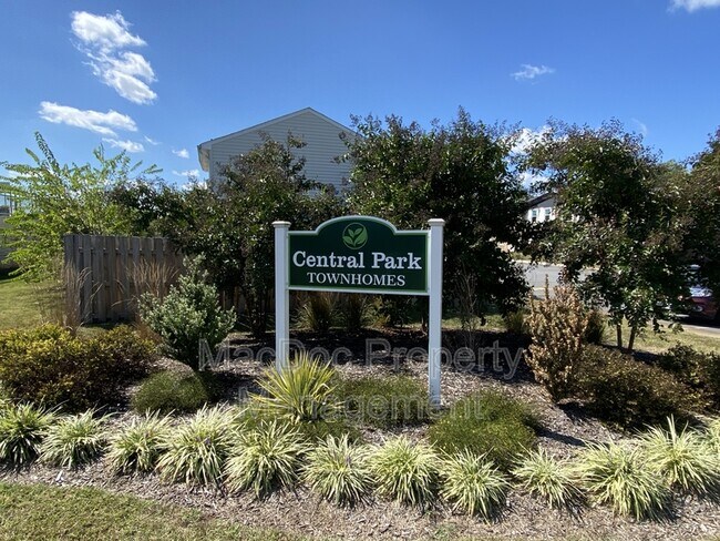 Building Photo - 406 Rann Ct