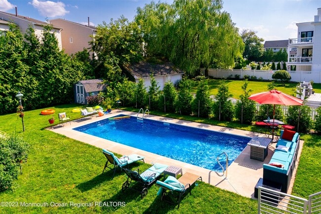 Primary Photo - 18 Valentine St