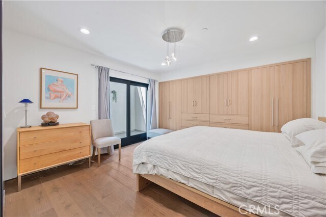 Building Photo - 332 Avenue E