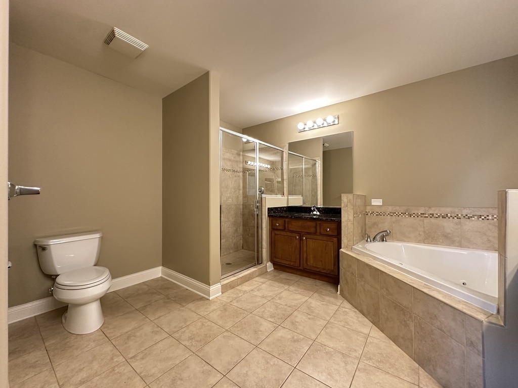 Building Photo - 2 Itasca Place