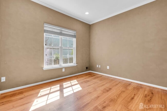 Building Photo - 1 Johnson St