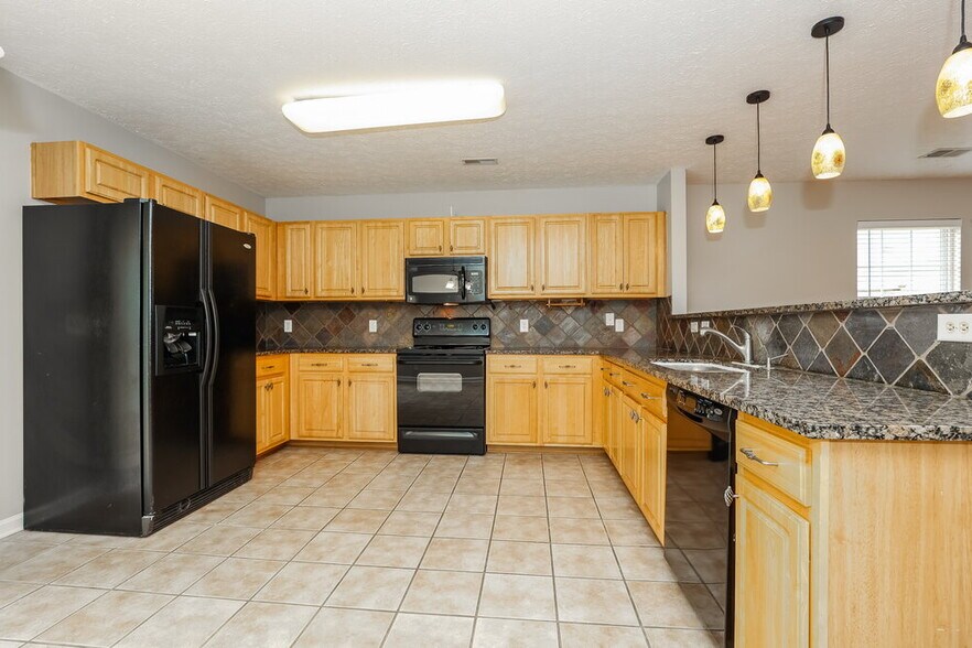 Building Photo - 3456 Chandler Cove Way