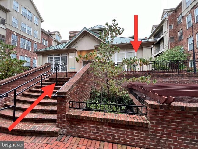 Building Photo - 1320 N Wayne St