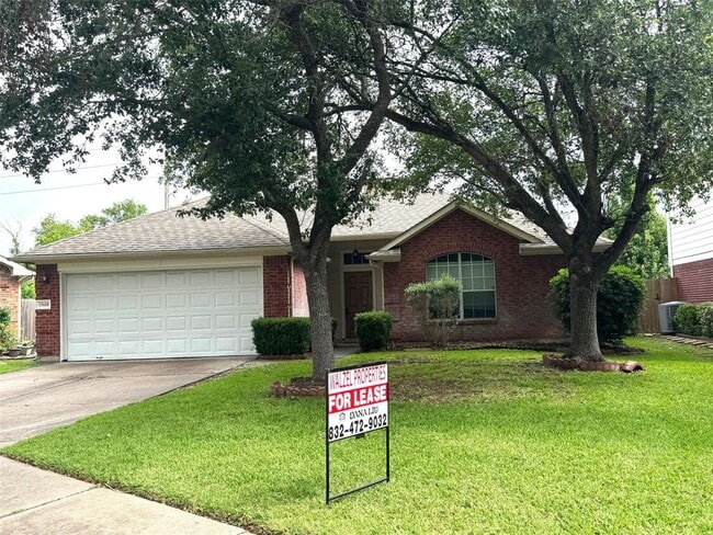 Primary Photo - 15618 Lost Maples Dr