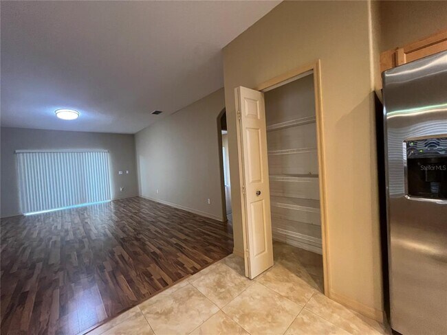Building Photo - 9855 Secret Cove Ln