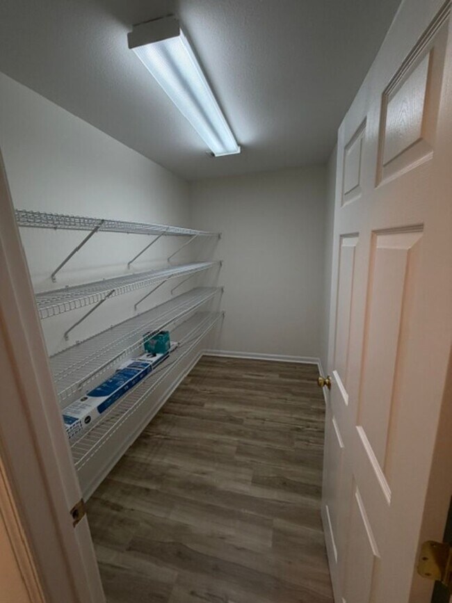 Building Photo - 2811 June Bug Way