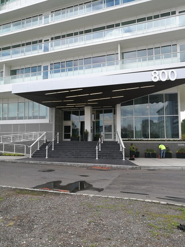 Primary Photo - 800 Ave at Port Imperial Blvd