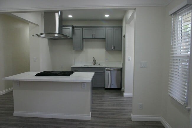 Building Photo - 4265 Garthwaite Ave
