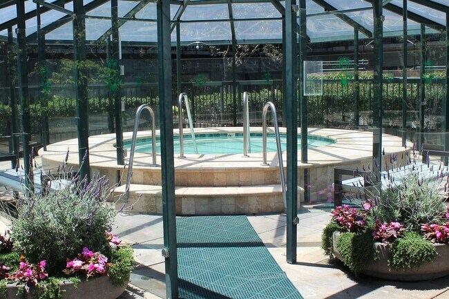 Building Photo - 601 Van Ness Ave