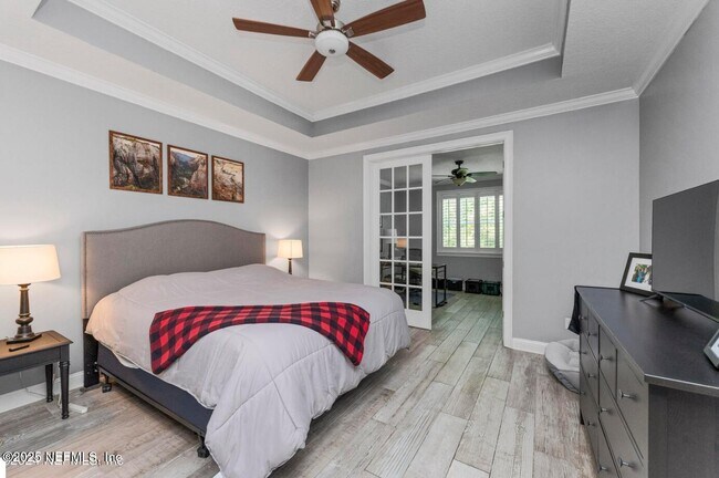 Building Photo - 328 Howland Drive