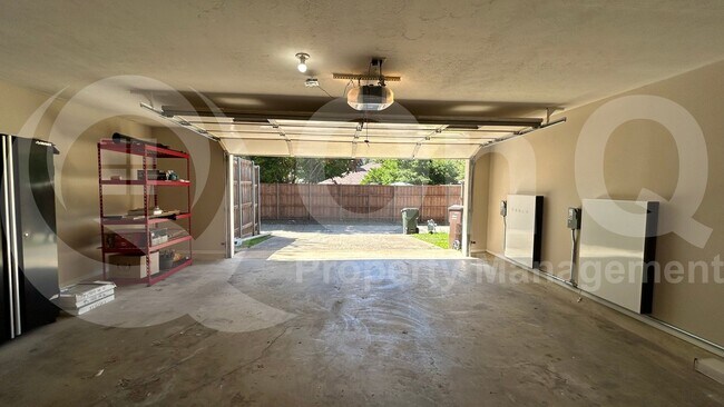 Building Photo - 2212 Canyon Valley Trail