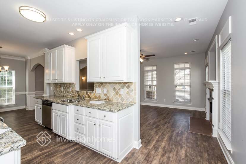 Building Photo - 13052 Meadowmere Rd