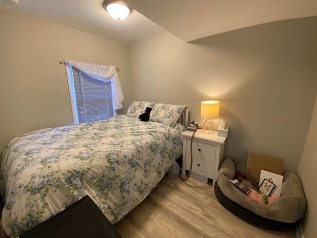 Building Photo - 38 Summer St