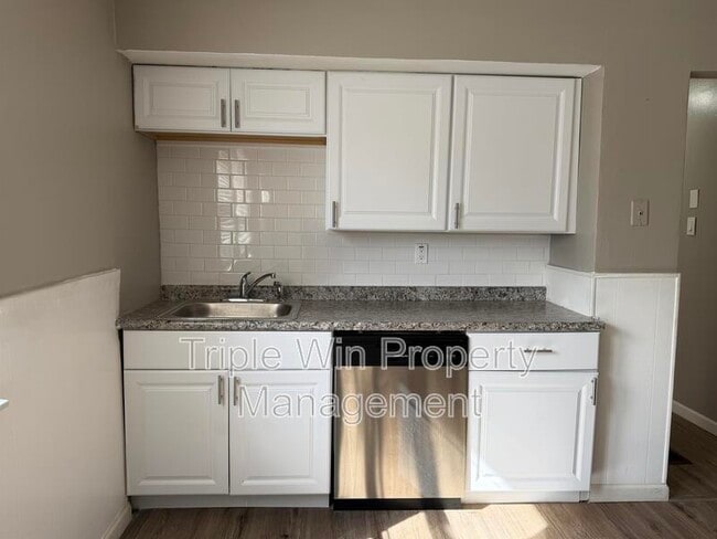 Building Photo - 1145 St Matthew Dr