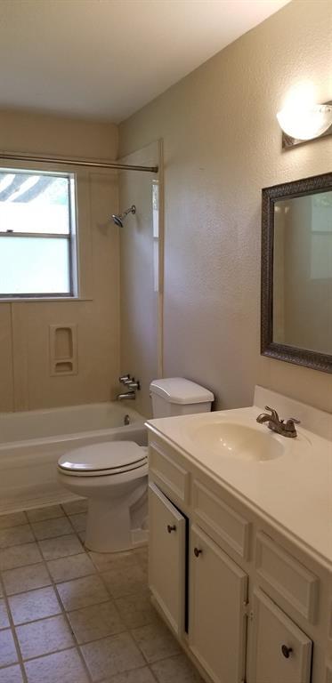 Building Photo - 24506 Cottonwood Cove Ln