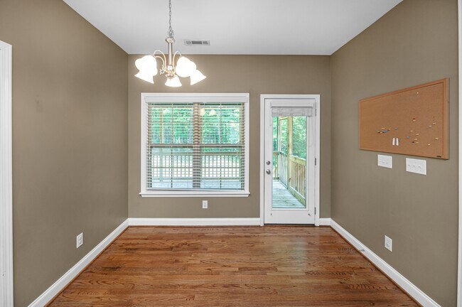 Building Photo - 12696 Alpine Cir