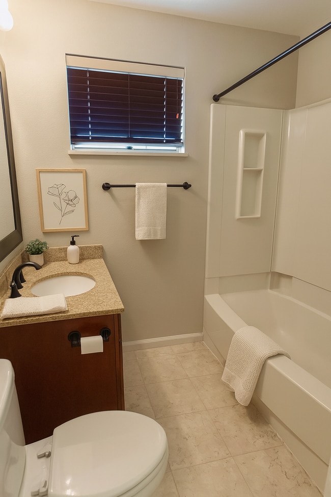 Building Photo - Wonderful 3 bedroom home close to Palmer P...