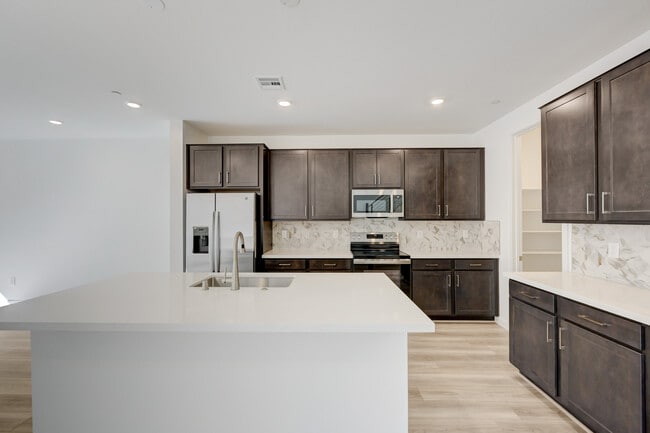 Building Photo - 1533 Melodic Lark Dr